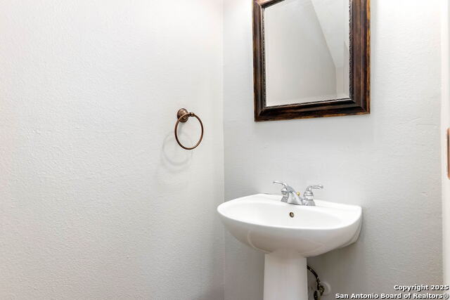 Image 15 of 28 For 24626 Dawn Arrow