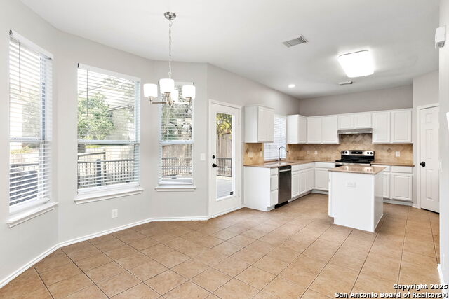 Image 3 of 28 For 24626 Dawn Arrow