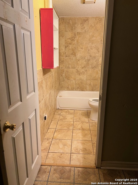 Image 2 of 17 For 514 Redfern  