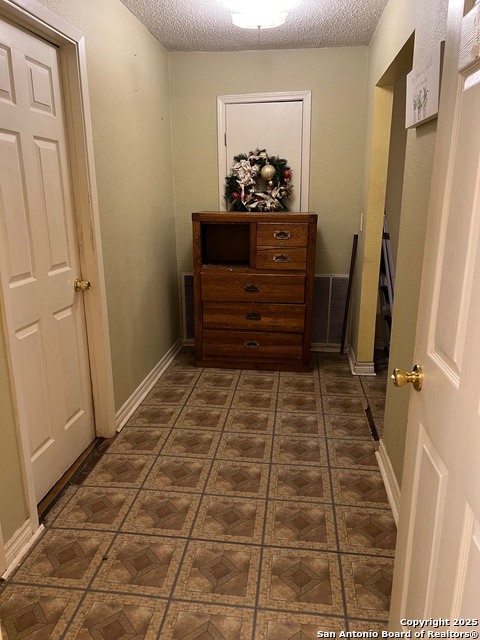 Image 4 of 17 For 514 Redfern  