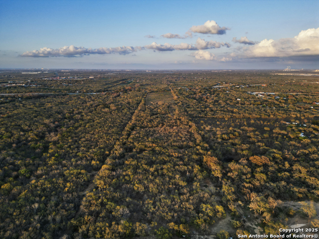 Image 6 of 11 For 1804 Loop 1604 E