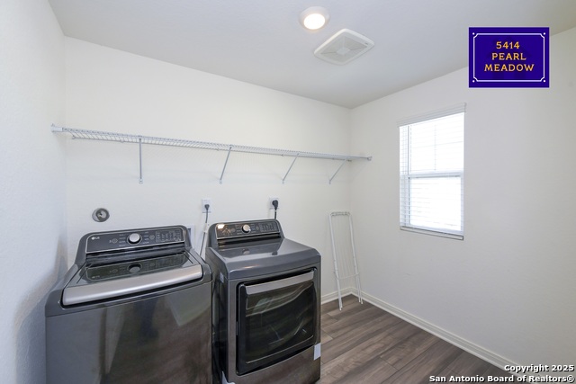 Listing photo id 10 for 5414 Pearl Meadow