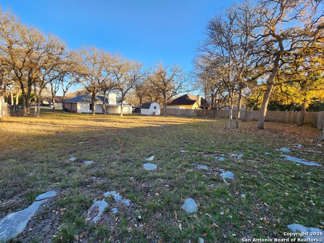 Listing photo id 22 for 1390 Misty  