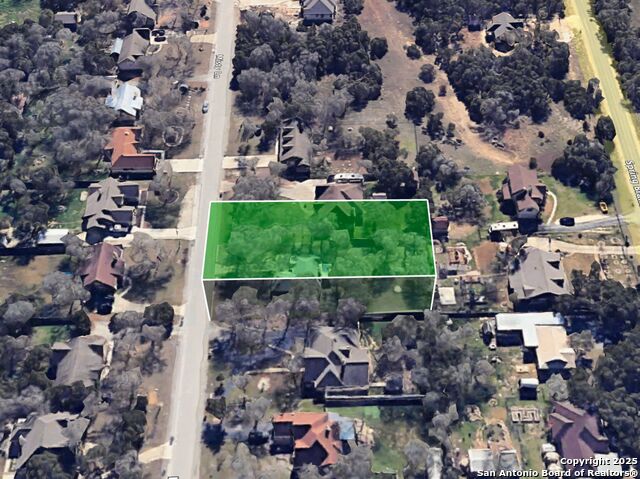 Listing photo id 27 for 1390 Misty  