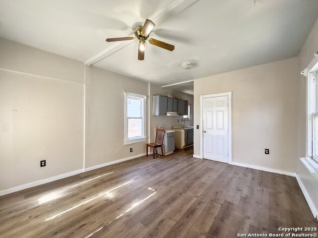 Image 5 of 13 For 261 Pendleton Ave