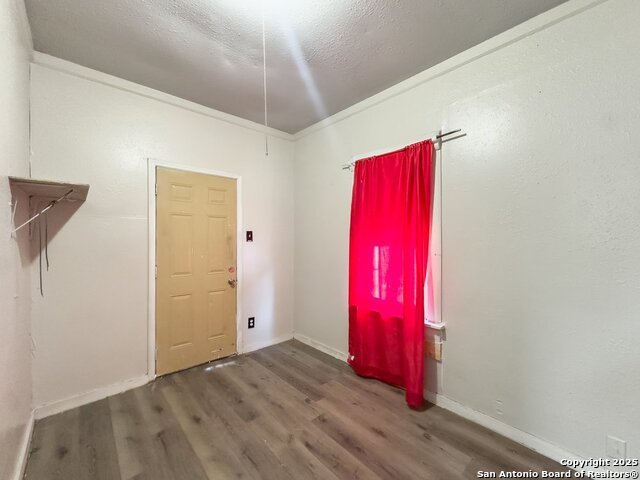 Image 8 of 13 For 261 Pendleton Ave