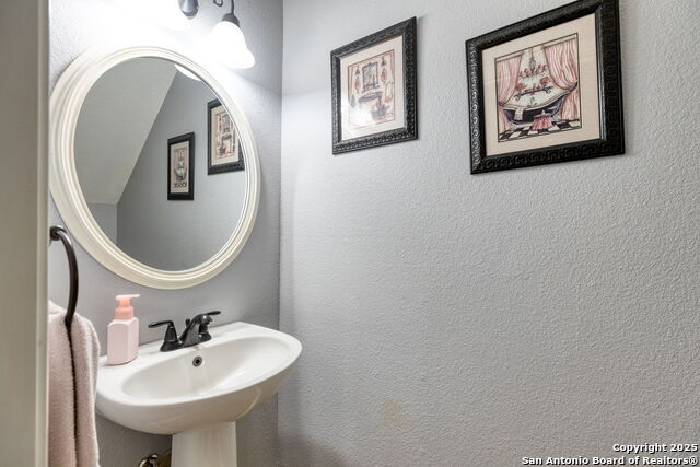 Image 13 of 29 For 13814 Chevy Oak