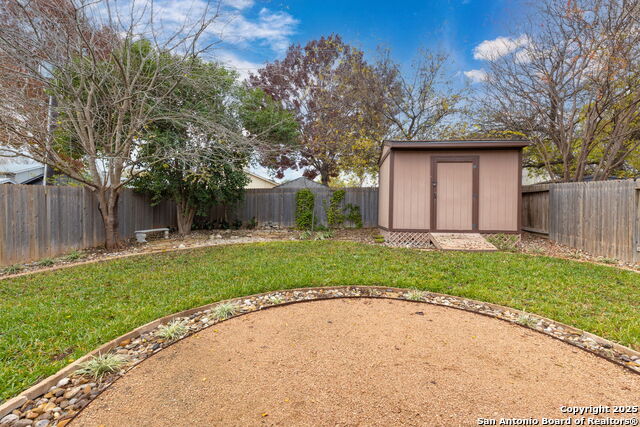 Image 25 of 29 For 13814 Chevy Oak