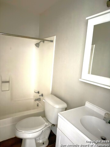 Image 10 of 22 For 1212 Fairview