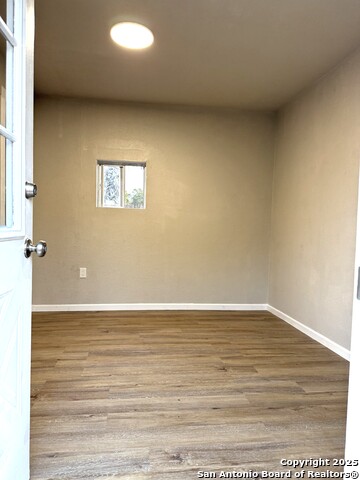 Image 21 of 22 For 1212 Fairview