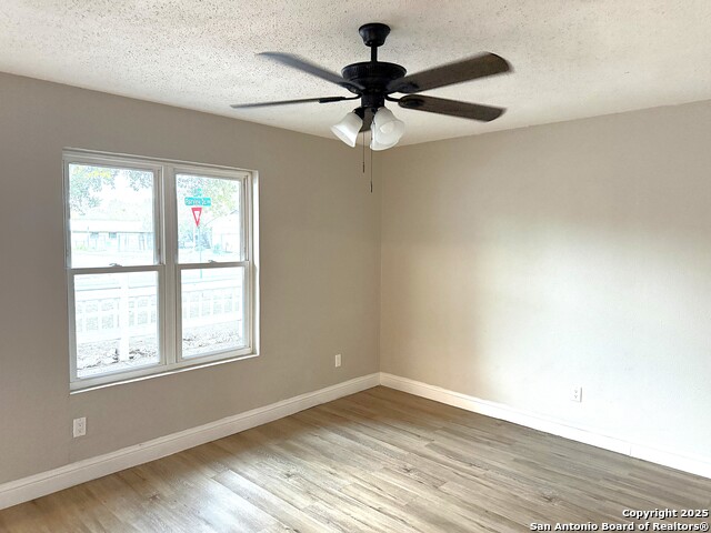 Image 7 of 22 For 1212 Fairview