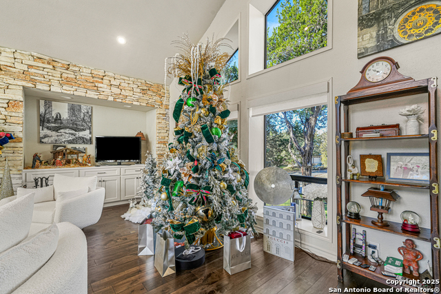 Image 10 of 50 For 15903 Wolf Creek