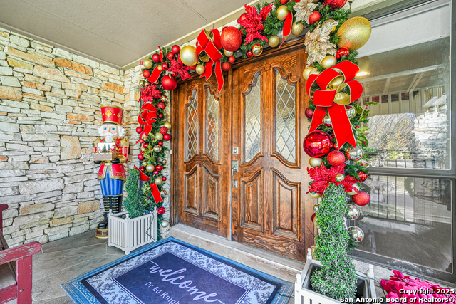 Image 5 of 50 For 15903 Wolf Creek