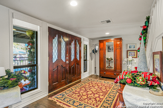 Image 7 of 50 For 15903 Wolf Creek