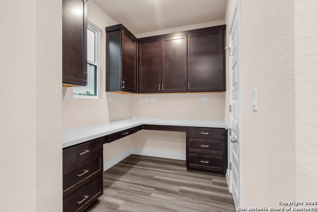 Listing photo id 8 for 7230 Walker Loop