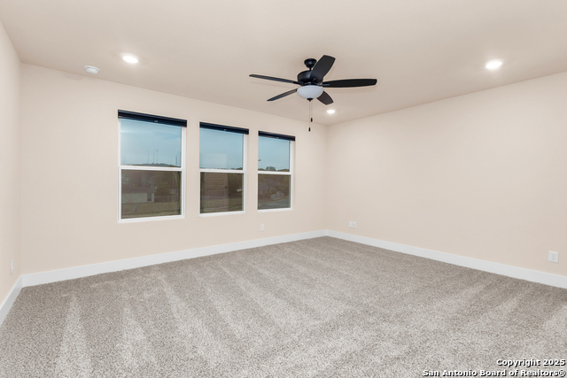 Listing photo id 23 for 7230 Walker Loop