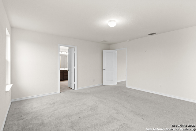 Image 21 of 26 For 547 Deer Crest