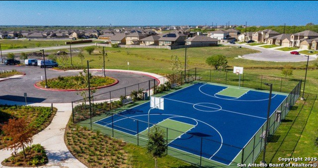 Image 25 of 32 For 13511 Waxman Spark