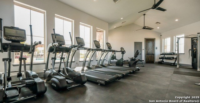 Image 28 of 32 For 13511 Waxman Spark