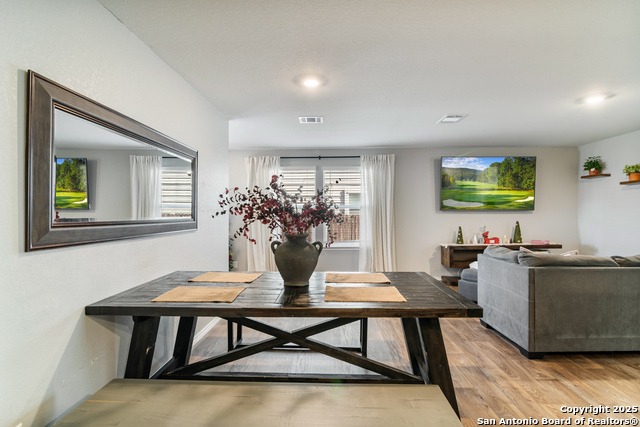 Image 8 of 32 For 13511 Waxman Spark