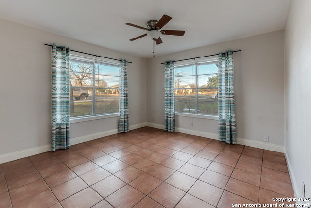 Image 21 of 39 For 1005 Blanco E