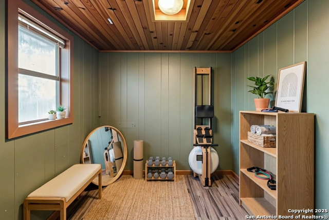 Image 25 of 39 For 1005 Blanco E