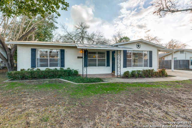 Image 4 of 39 For 1005 Blanco E