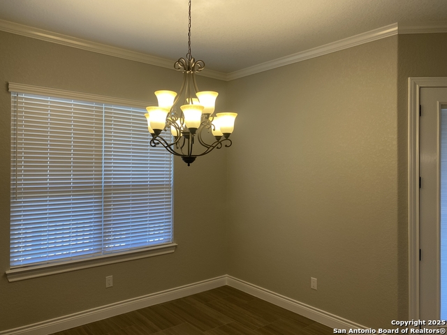 Image 10 of 39 For 4803 Viewcrest