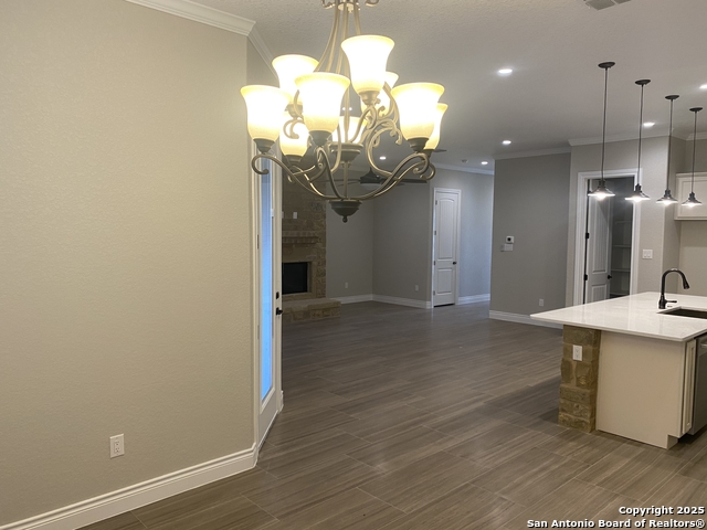 Image 11 of 39 For 4803 Viewcrest