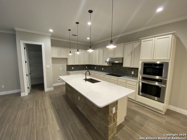 Image 13 of 39 For 4803 Viewcrest