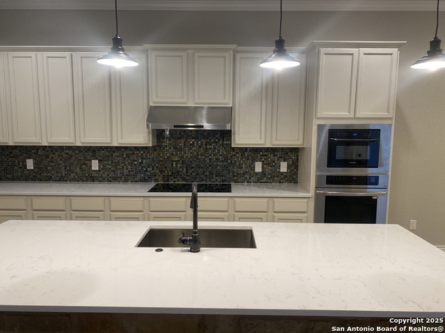 Image 14 of 39 For 4803 Viewcrest