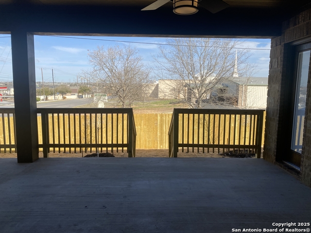 Image 16 of 39 For 4803 Viewcrest