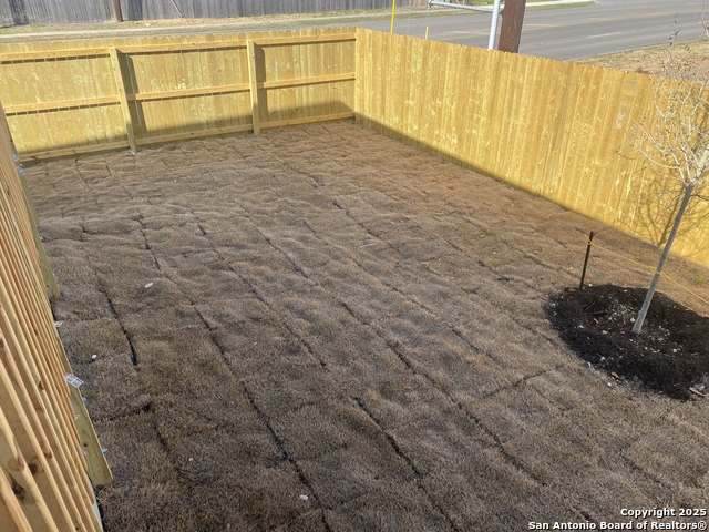 Image 17 of 39 For 4803 Viewcrest