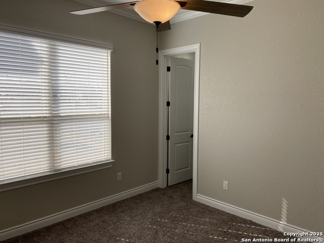 Image 31 of 39 For 4803 Viewcrest