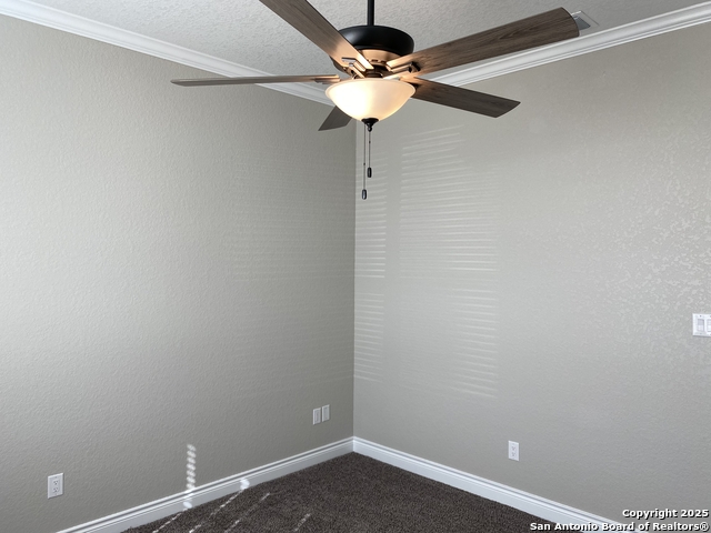 Image 32 of 39 For 4803 Viewcrest