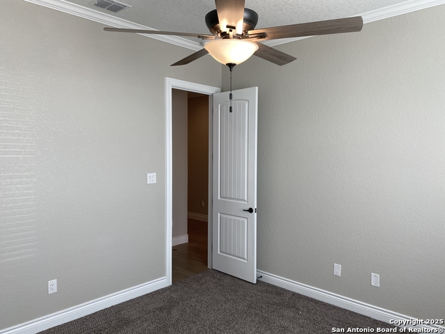 Image 33 of 39 For 4803 Viewcrest