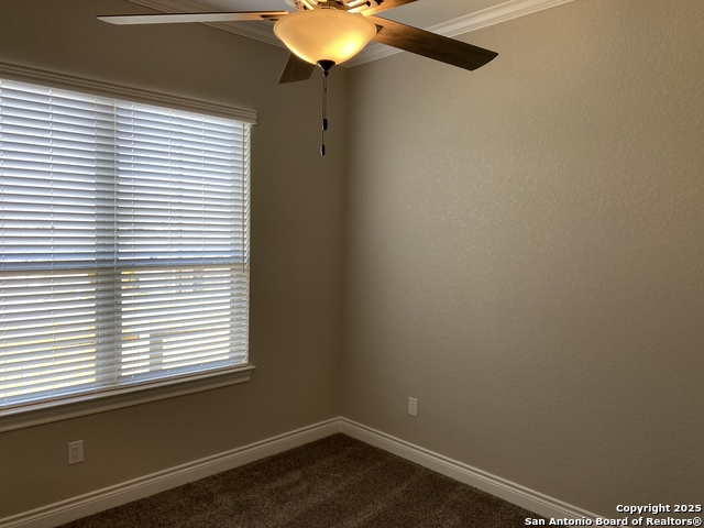 Image 36 of 39 For 4803 Viewcrest