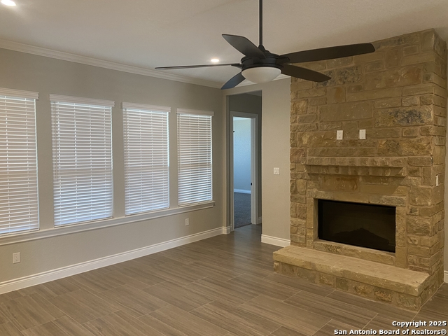 Image 4 of 39 For 4803 Viewcrest