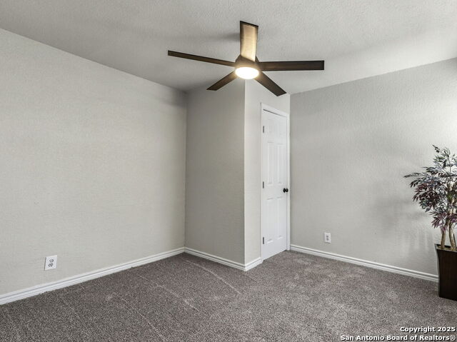 Listing photo id 9 for 846 San Angelo