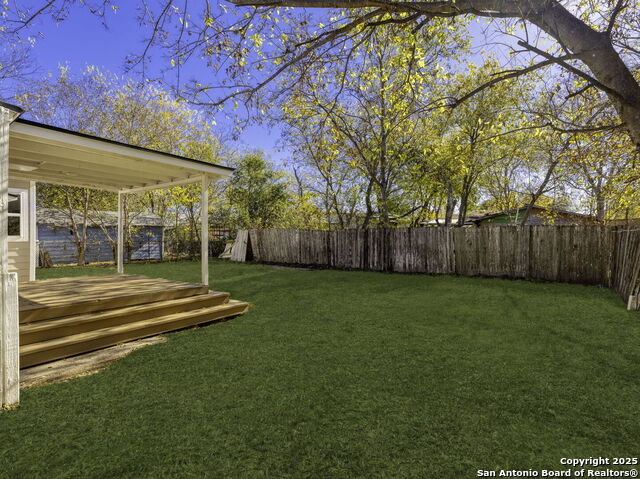 Listing photo id 15 for 846 San Angelo