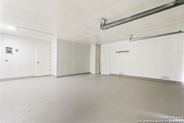 Image 10 of 26 For 12411 Bret Springs