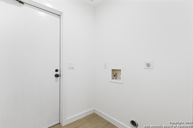 Image 19 of 26 For 12411 Bret Springs