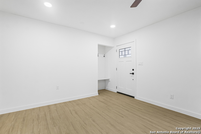 Image 20 of 26 For 12411 Bret Springs