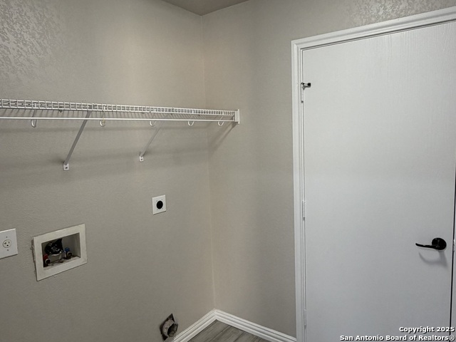 Image 13 of 34 For 6138 Wisteria