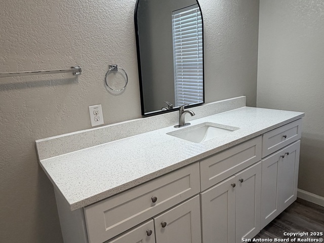 Image 18 of 34 For 6138 Wisteria