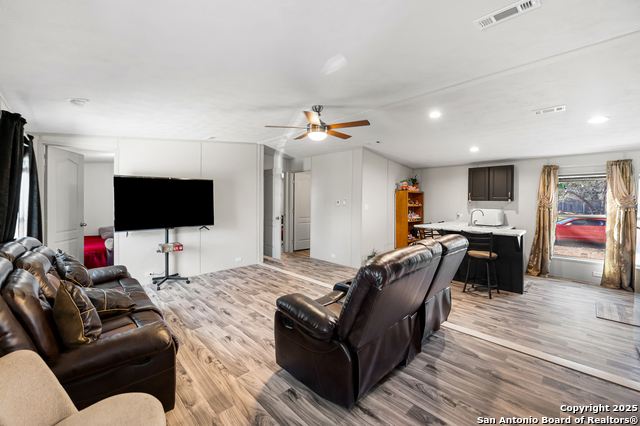 Image 24 of 45 For 23307 Hickory Shadow