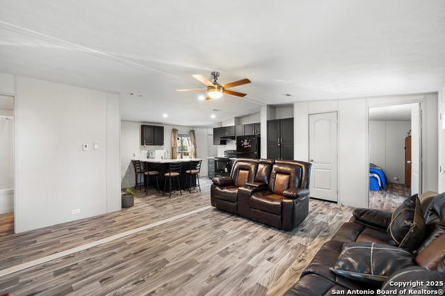 Image 27 of 45 For 23307 Hickory Shadow