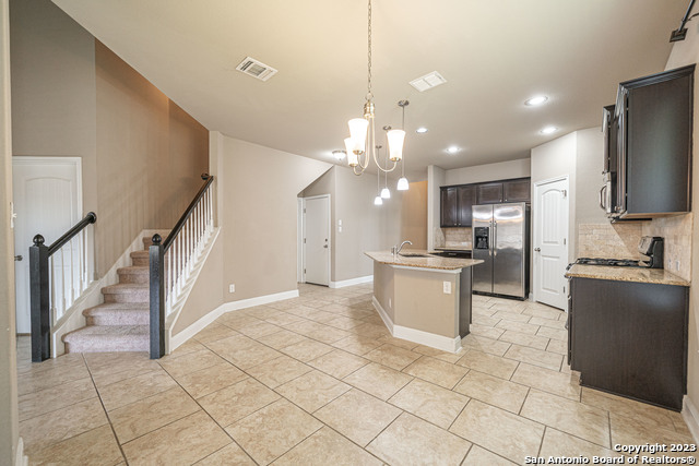 Image 17 of 49 For 12911 Brewster