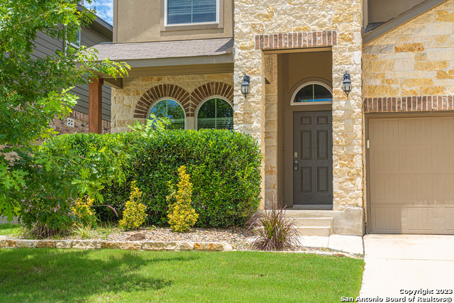 Image 3 of 49 For 12911 Brewster