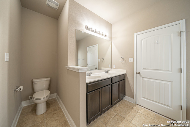 Image 30 of 49 For 12911 Brewster